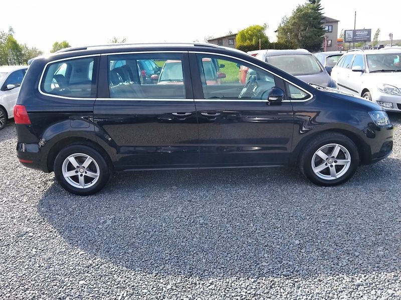 Seat Alhambra (2011) - fotka 6 z 28
