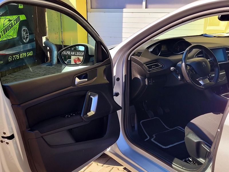 Peugeot 308 HDi DIGIKLIMA,MÁLO NAJETO    - fotka 28 z 47