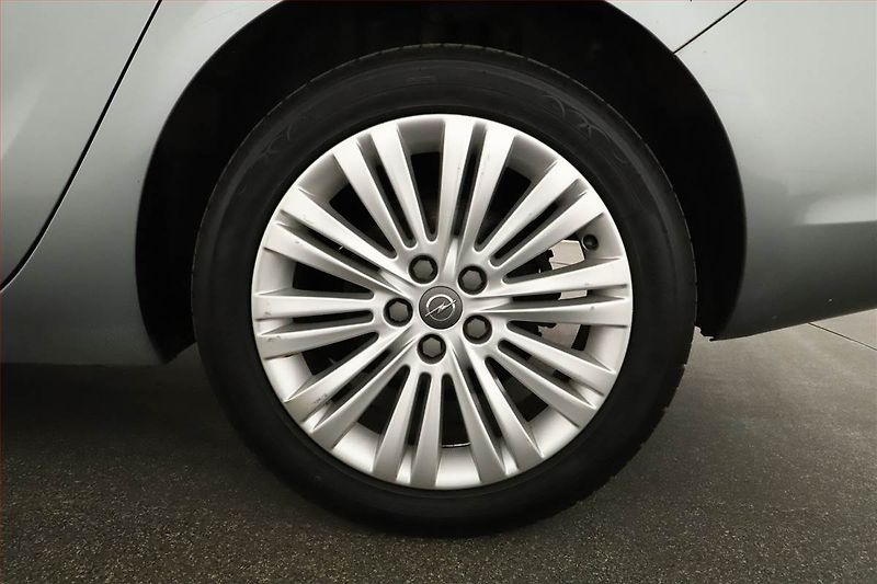 Opel Astra (2013) 1.4 T, Tempomat - fotka 11 z 12