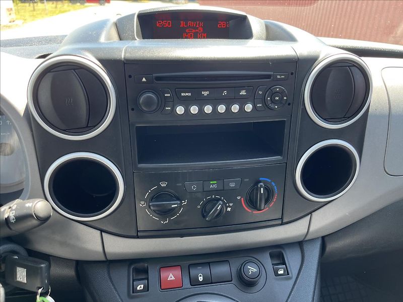 Peugeot Partner 1,6 HDi 5MÍST KLIM ROZVODY DPH - fotka 17 z 39