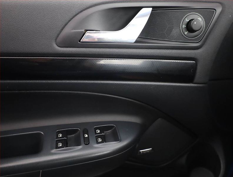 Škoda Octavia (2012) RS 2.0 TSI, Automat - fotka 12 z 15
