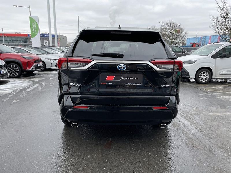 Toyota RAV4 2.5 Plug-in Hybrid ODBĚR 10/26 - fotka 4 z 34