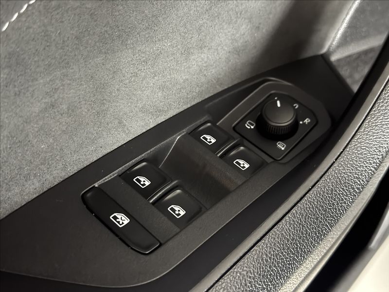 Škoda Kodiaq 2,0 TDi  DSG Sportline Virtual - fotka 21 z 50