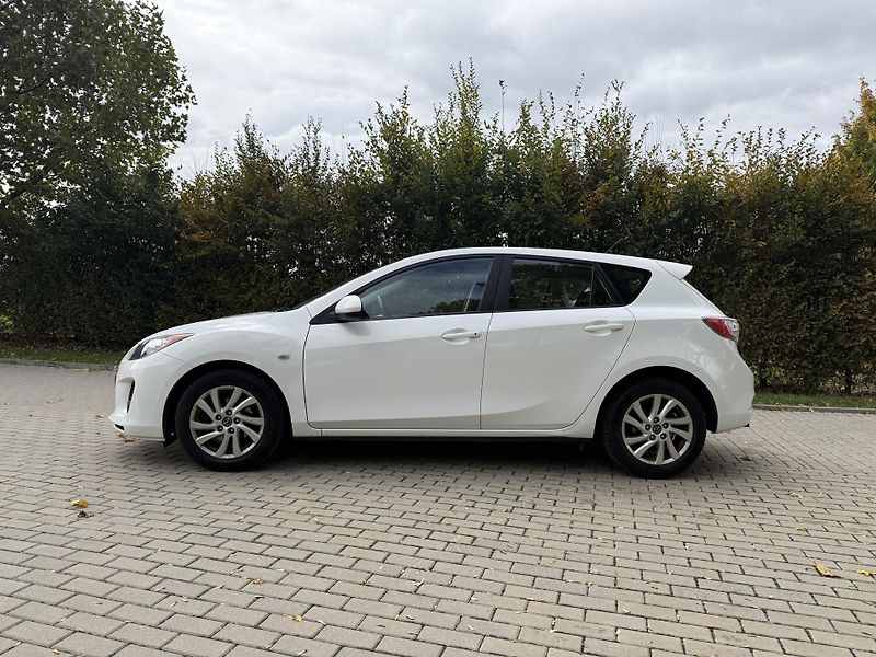 Mazda 3 1.6 MIRAI - fotka 5 z 31