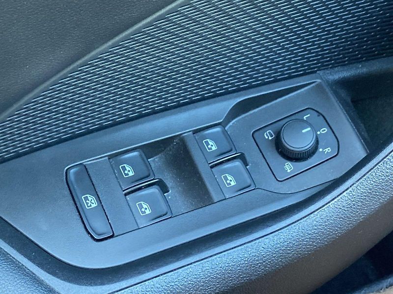 Škoda Octavia (2023) 1.5 TSI M-HEV DSG Style - fotka 23 z 38