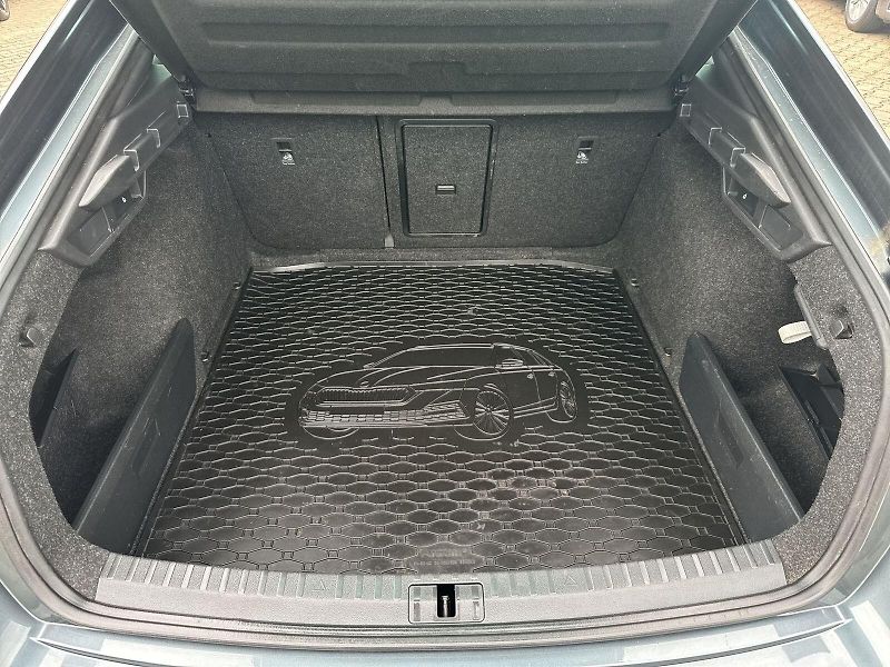 Škoda Octavia (2021) 2.0 TSI DSG RS - fotka 30 z 36
