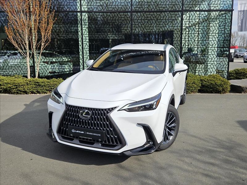 Lexus NX 350h 2,5 Executive - fotka 2 z 9