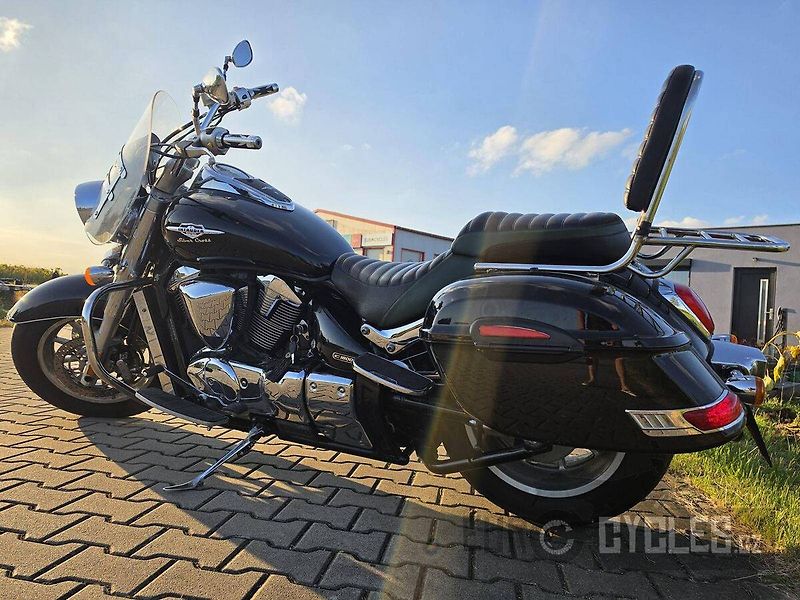 Suzuki Intruder C 1800 R (2009) - fotka 11 z 17
