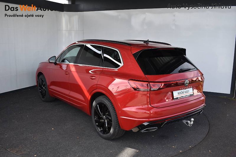 Volkswagen Touareg (2025) R-Line 3.0TDI 210kW,webasto,ta - fotka 9 z 32