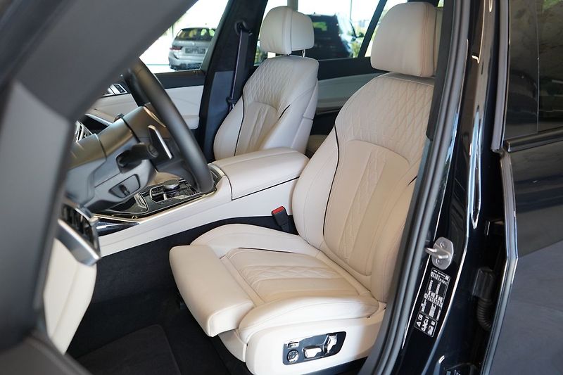 BMW X7 40d xDrive, Nezávislé, Tažné - fotka 20 z 49