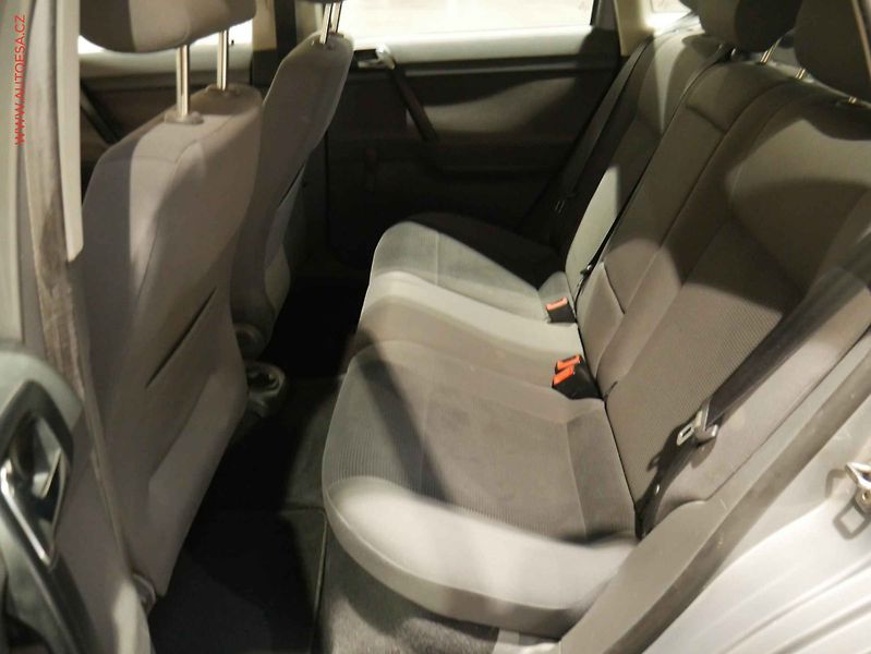 Volkswagen Polo (2008) 1.2., ČR, AC, el. výbava - fotka 10 z 16