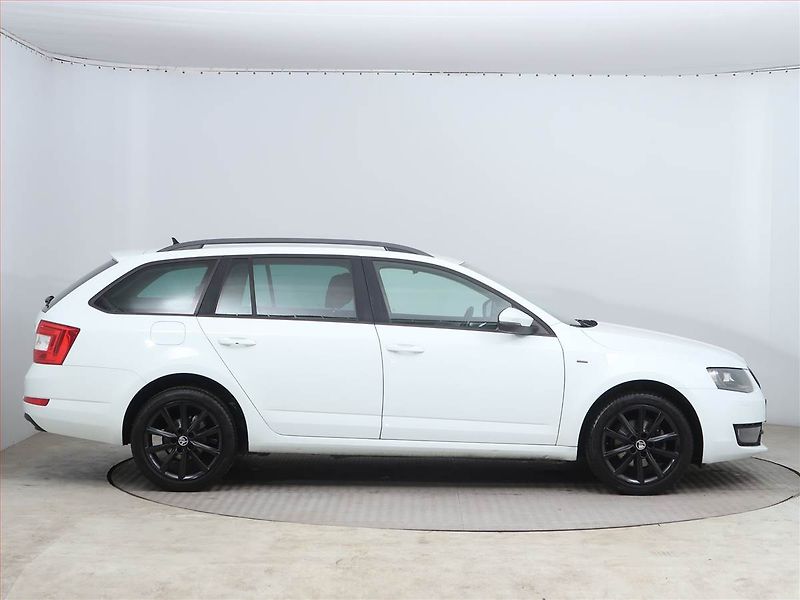 Škoda Octavia (2016) Style 1.4 TSI, Automat - fotka 6 z 15