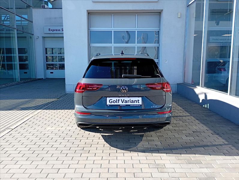 Volkswagen Golf Variant (2026) 1,5 eTSI 7DSG mHEV  People - fotka 7 z 17
