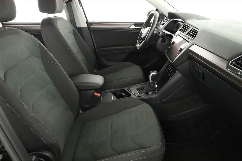 Volkswagen Tiguan Allspace (2023) Elegance 1.5 TSI - fotka 7 z 19