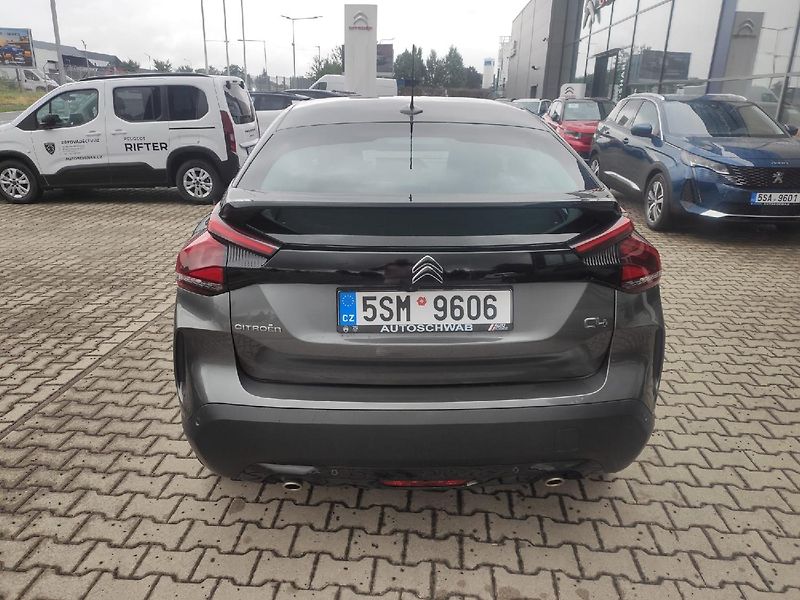 Citroën C4 (2021) C4 FEEL 1.2 130k MAN6 navigace - fotka 13 z 36