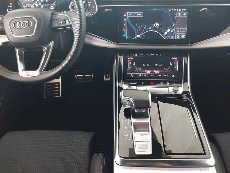 Audi Q8 (2023) 50 TDI - fotka 12 z 19
