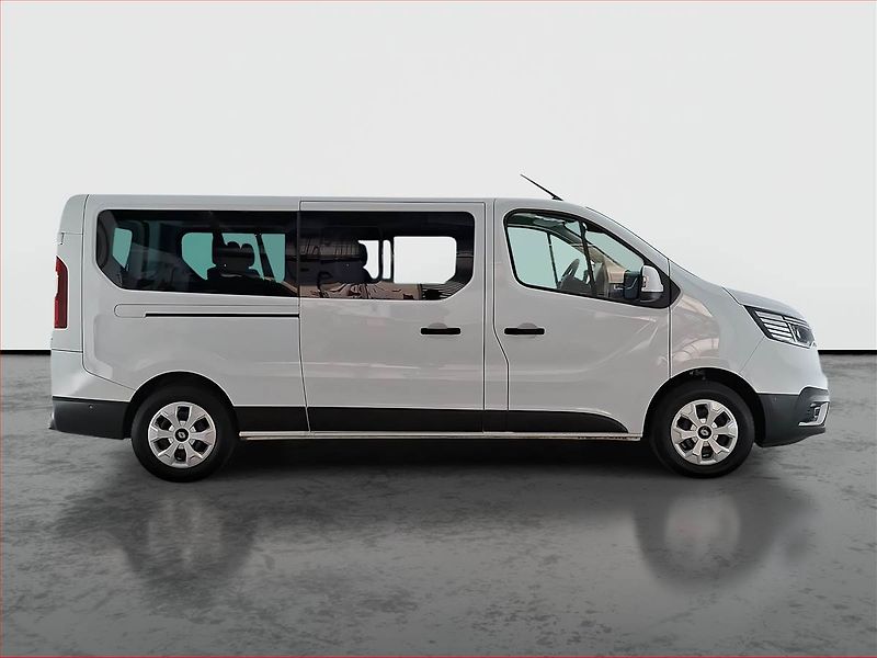 Renault Trafic (2025) 2.0 Blue dCi, Combi, 8 míst - fotka 6 z 21