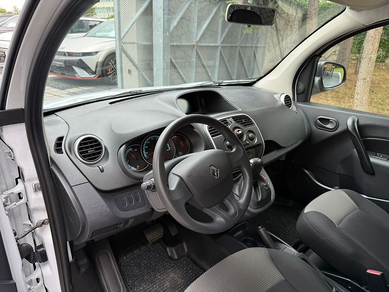 Renault Kangoo ZE33 AC/Výhřev sedaček - fotka 8 z 23