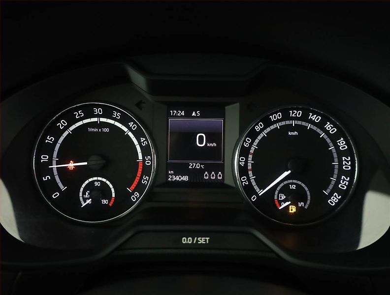 Škoda Octavia (2016) RS 2.0 TDI, Kůže, Navi - fotka 9 z 20