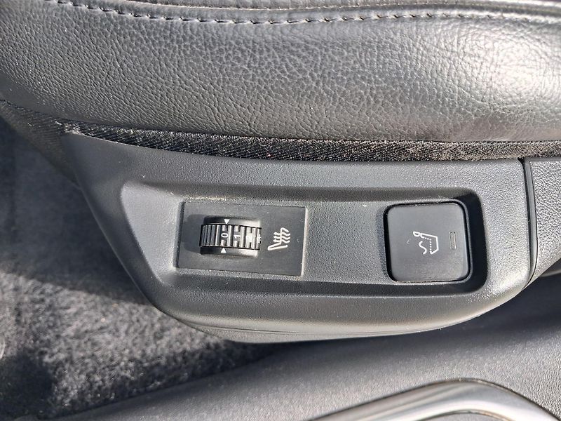 Citroën C5 (2016) 2,0HDi EXCLUSIVE TOP VÝBAVA ! - fotka 15 z 52