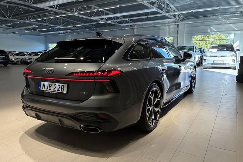 Audi A6 Avant e-hybrid Q S-Line 360k Tažné - fotka 4 z 19