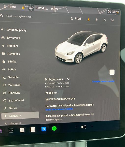 Tesla Model Y (2023) Long Range 378 kW  2023 - fotka 17 z 19
