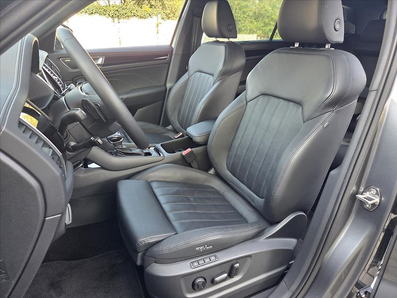Škoda Kodiaq 2,0 TDi 147kW DSG 4x4 L&K Tažn - fotka 8 z 36