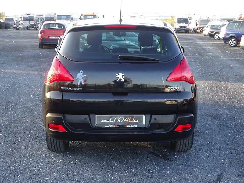 Peugeot 3008 1,6 VTi 88kW Panorama - fotka 6 z 32