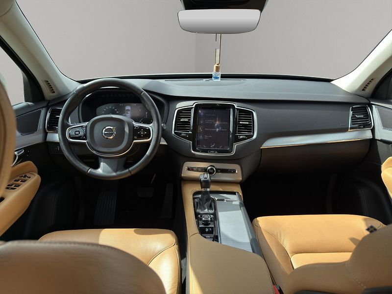 Volvo XC90 (2015) D5 AWD MOMENTUM AUT CZ - fotka 14 z 30