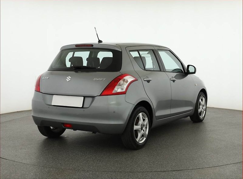 Suzuki Swift (2014) 1.2, Automat, ČR,1.maj - fotka 5 z 13