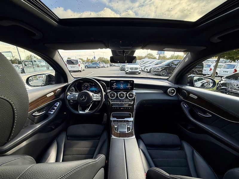Mercedes-Benz GLC (2023) 200 d 4MATIC kupé - fotka 16 z 45
