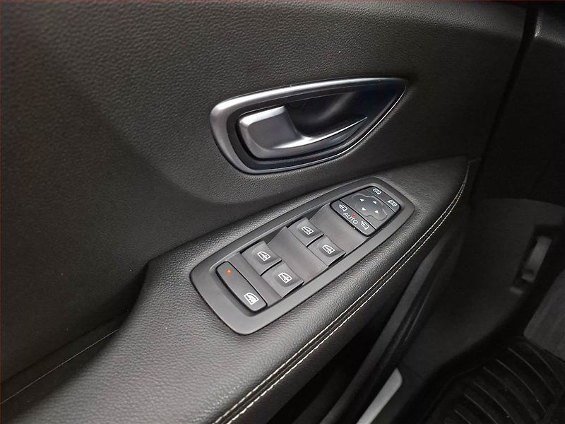 Renault Grand Scénic (2017) 1.5 dCi, Automat, 7 míst, Kůže - fotka 19 z 21