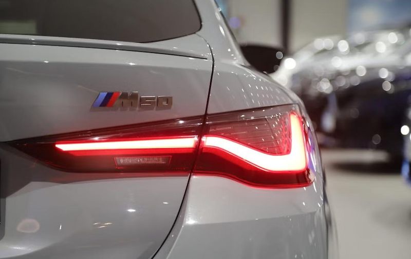 BMW i4 M50 xDrive GC 360k Tažné Laser - fotka 7 z 13