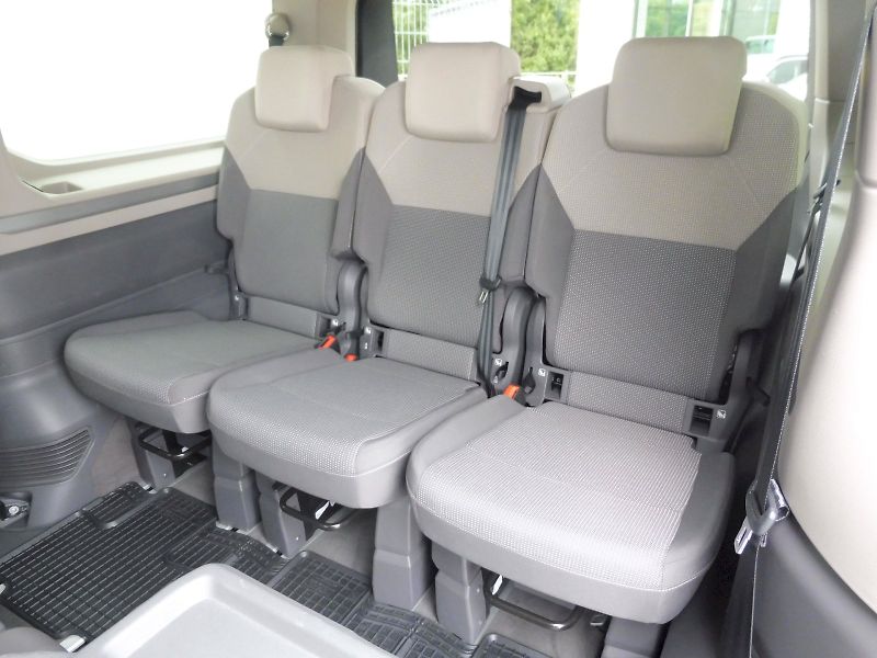 Volkswagen Multivan (2025) Long Life 1,5 TSI PHEV 180kW D - fotka 21 z 30