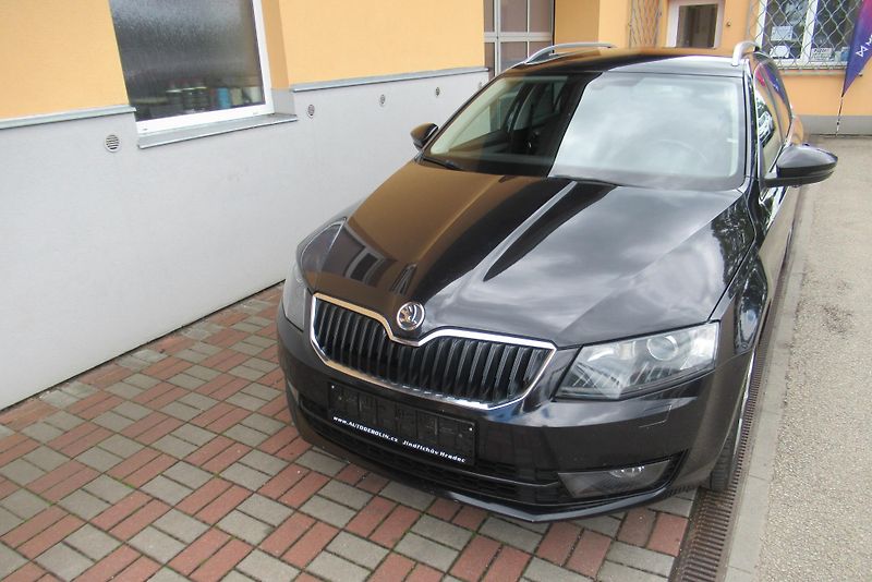 Škoda Octavia 2.0 TDi AUT. KLIMA SADA KOL - fotka 8 z 21