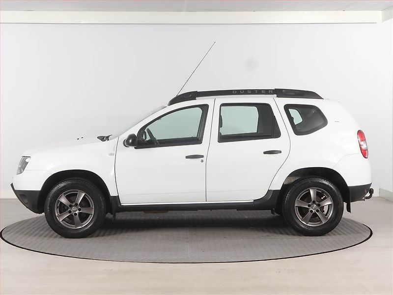 Dacia Duster (2016) 1.6 SCe, 4X4, Park. senzory - fotka 3 z 15