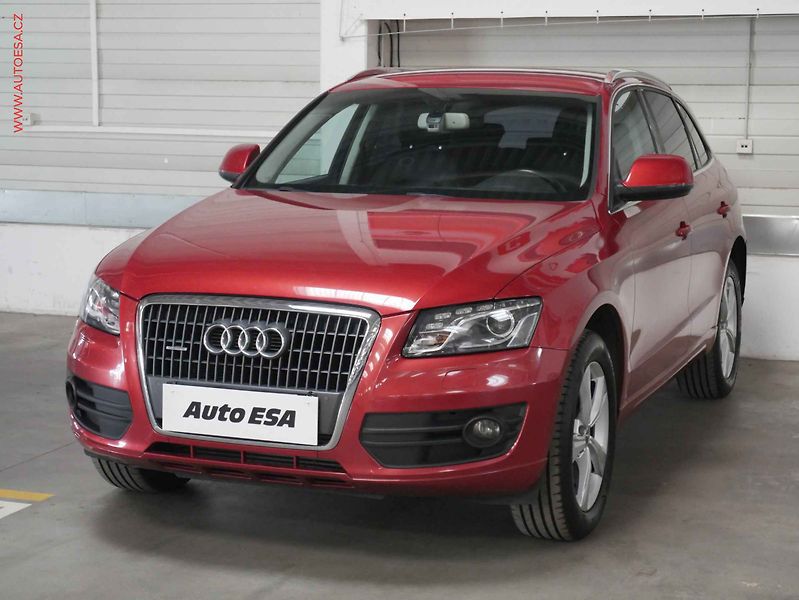 Audi Q5 (2011) 2.0 TDI quattro, ČR, AT - fotka 3 z 20