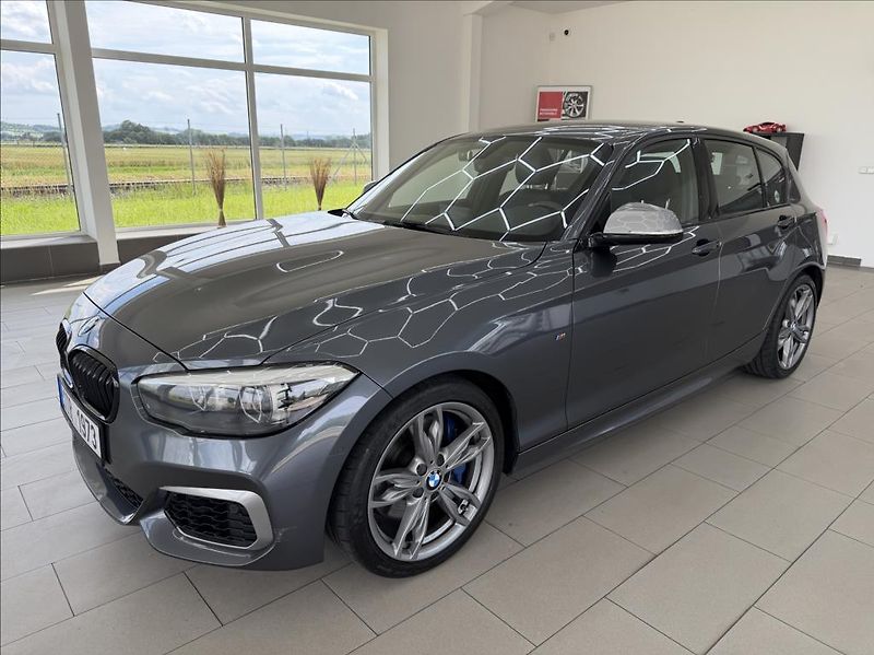 BMW Řada 1 3,0 i, M140i xDrive,Shadow,400 - fotka 1 z 41