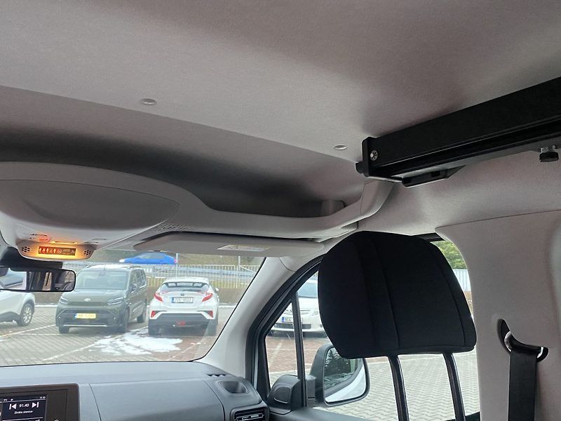 Toyota ProAce City 1.5 Diesel 130 5D CrewCab Long - fotka 25 z 26