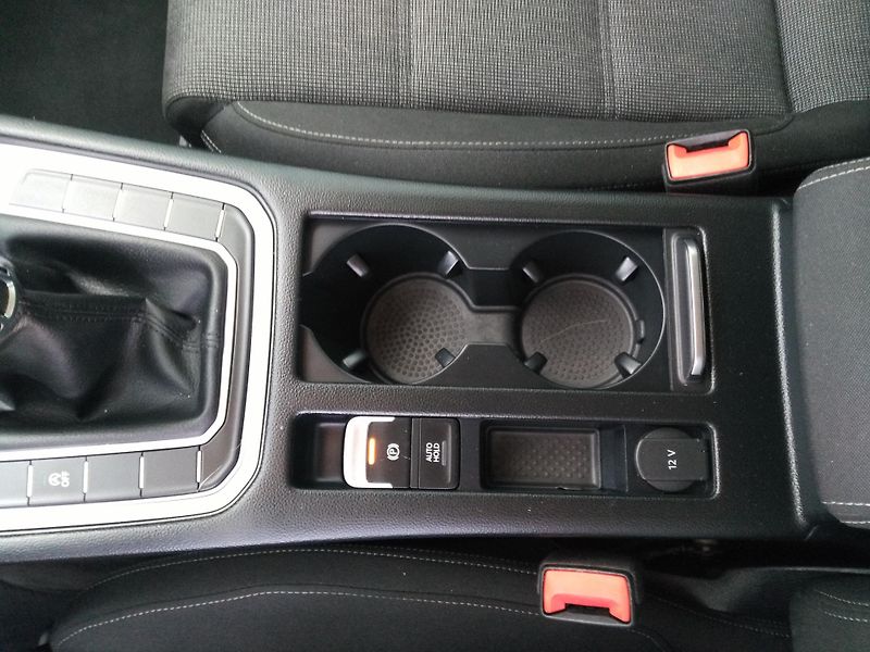 Volkswagen Passat 1,4 TSI  /110 kW/  - fotka 29 z 45