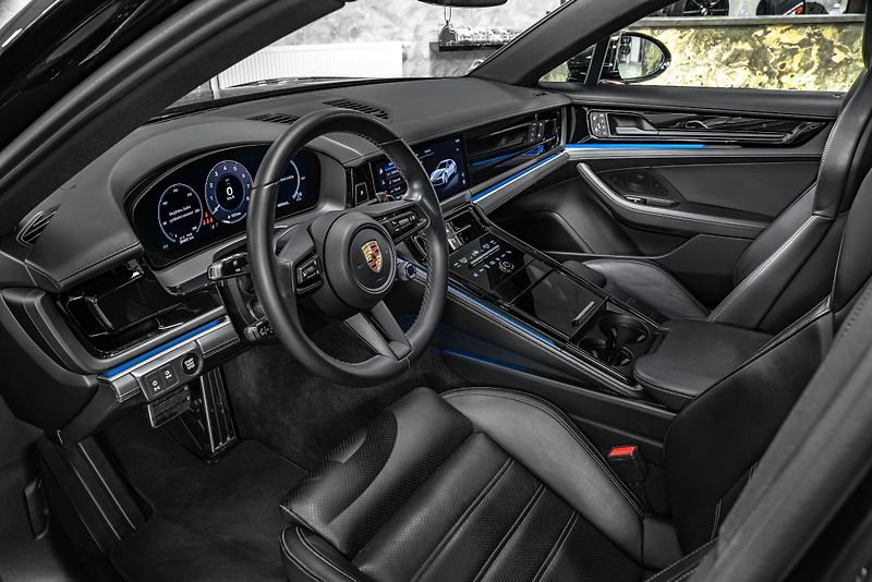 Porsche Panamera 4 /PANORAMA/BOSE/360/APPLECAR - fotka 9 z 20