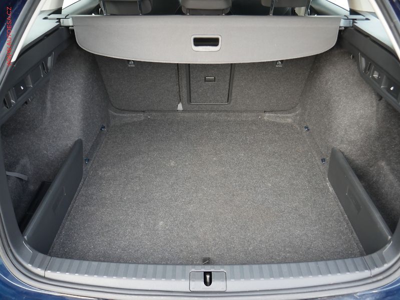 Škoda Octavia (2021) 1.5 TSi, ČR, LED, TZ, park. - fotka 7 z 18