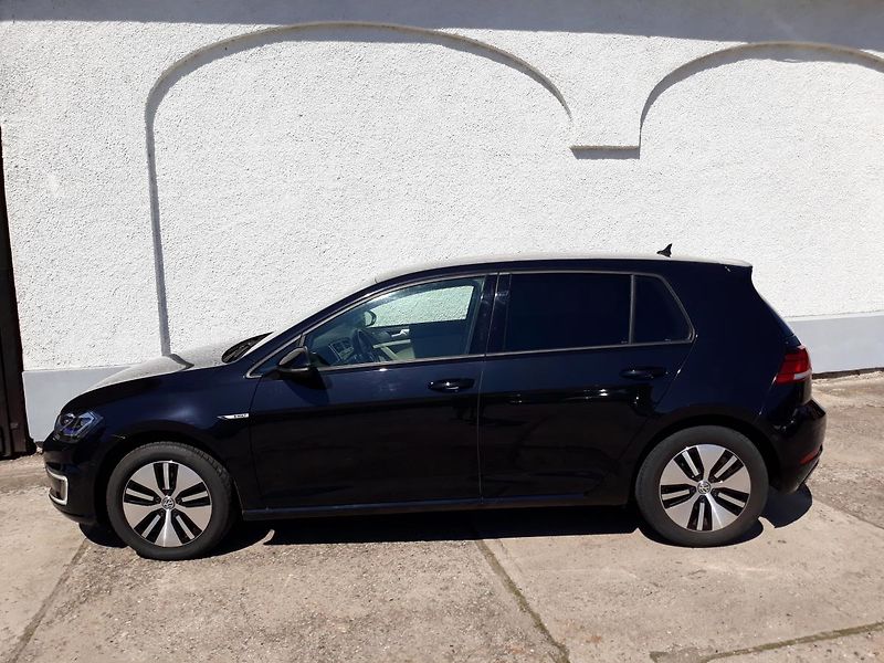 Volkswagen e-Golf (2019) MATRIX NAV DYNAUDIO WINTERPAKE - fotka 10 z 45