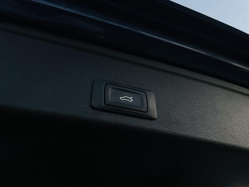 Audi A4 1.4TFSI MANUÁL TAŽNÉ SERVISKA - fotka 22 z 43