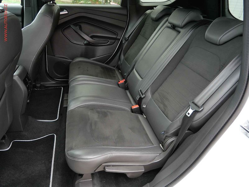 Ford Kuga (2017) 1.5 TDCi, ST-Line - fotka 10 z 20