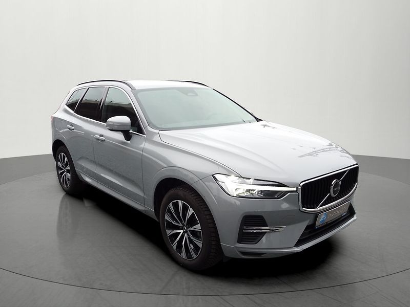 Volvo XC60 B4 145kW AWD LED Mild-Hybrid - fotka 6 z 33