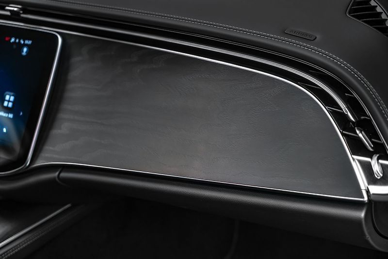 Mercedes-Benz Třídy E d 4M AMG Nezávislé Burmester - fotka 19 z 22