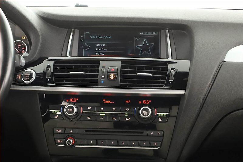 BMW X3 (2016) M Sport xDrive20d, 4X4 - fotka 11 z 20