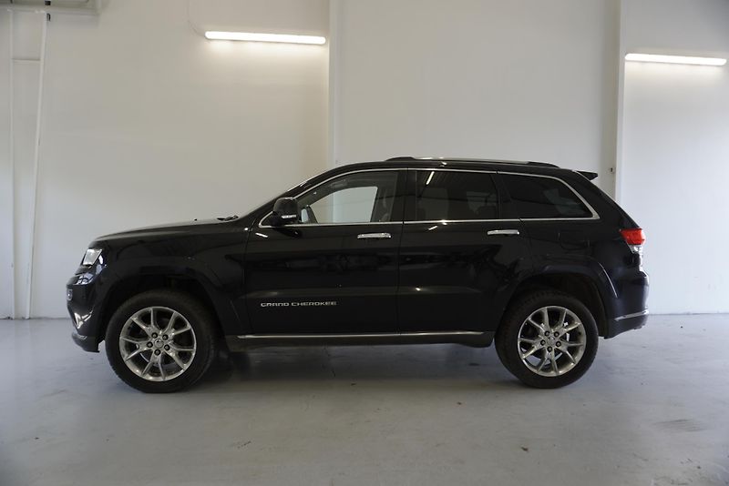 Jeep Grand Cherokee 3,0 MJT V6 4X4 AUTOMAT - fotka 8 z 33