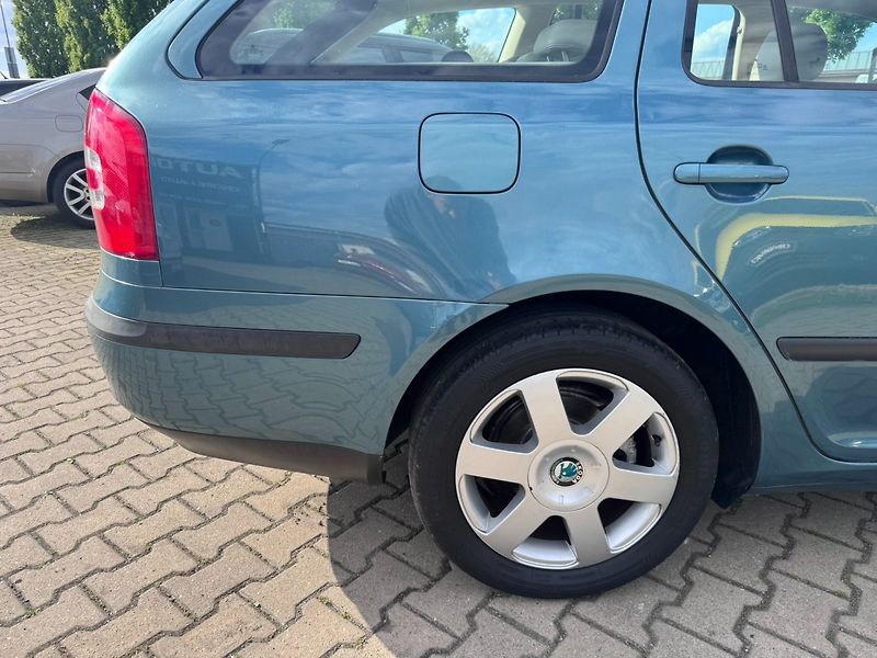 Škoda Octavia (2007) 1,9 TDI 77 KW ELEGANCE - fotka 15 z 48